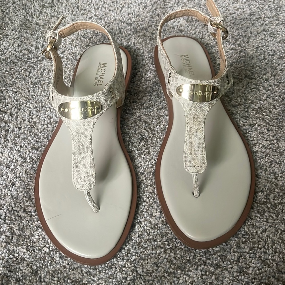 Michael Kora sandals size 7